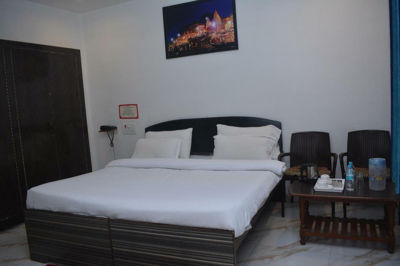 Hotel Tamilnadu Kashi Варанаси Екстериор снимка