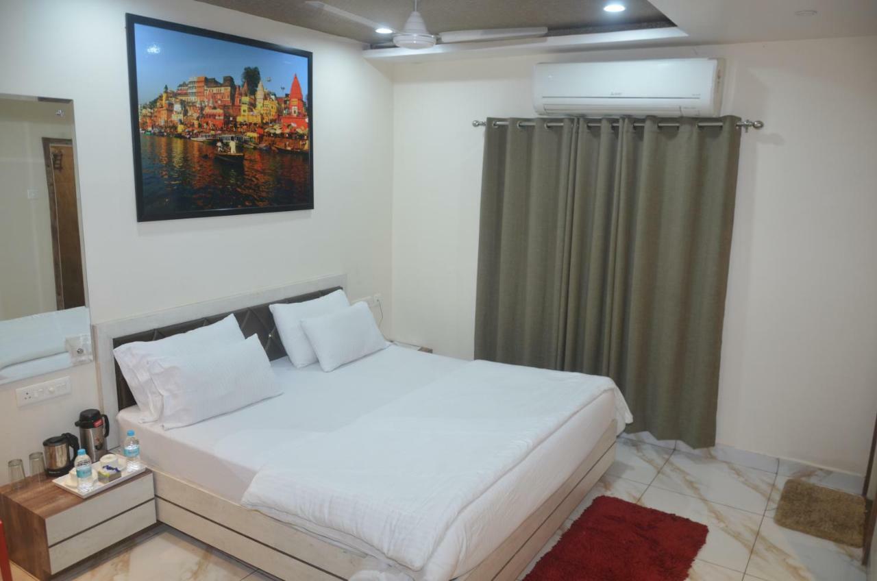 Hotel Tamilnadu Kashi Варанаси Екстериор снимка
