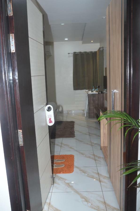 Hotel Tamilnadu Kashi Варанаси Екстериор снимка