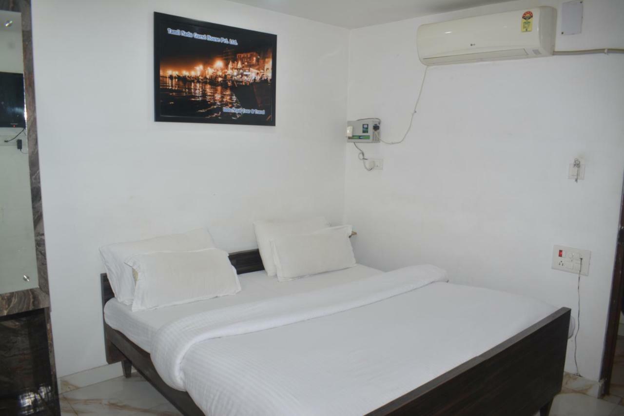 Hotel Tamilnadu Kashi Варанаси Екстериор снимка